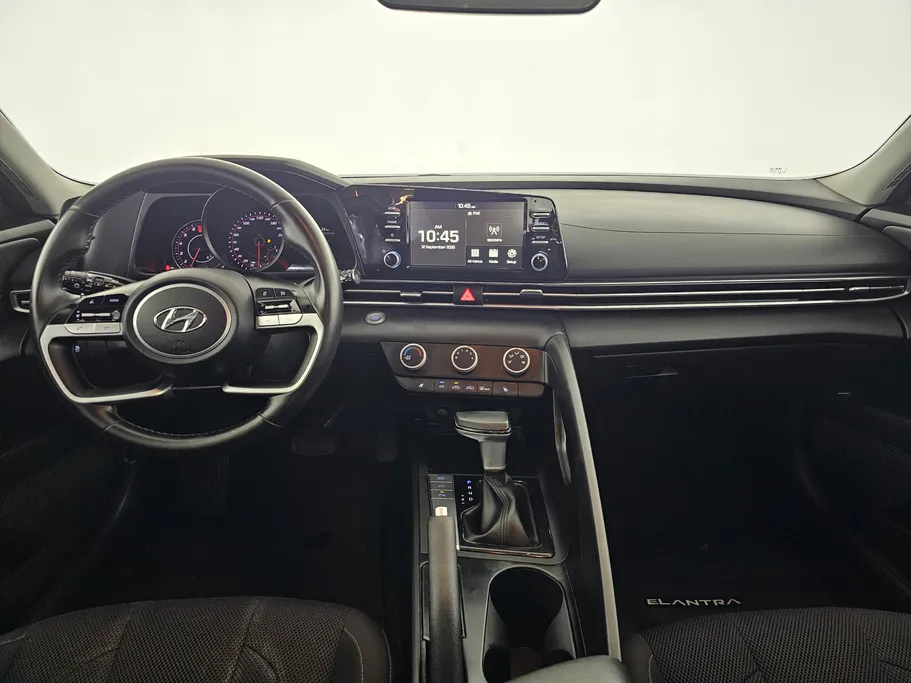 2022 Hyundai Elantra Smart Plus 
