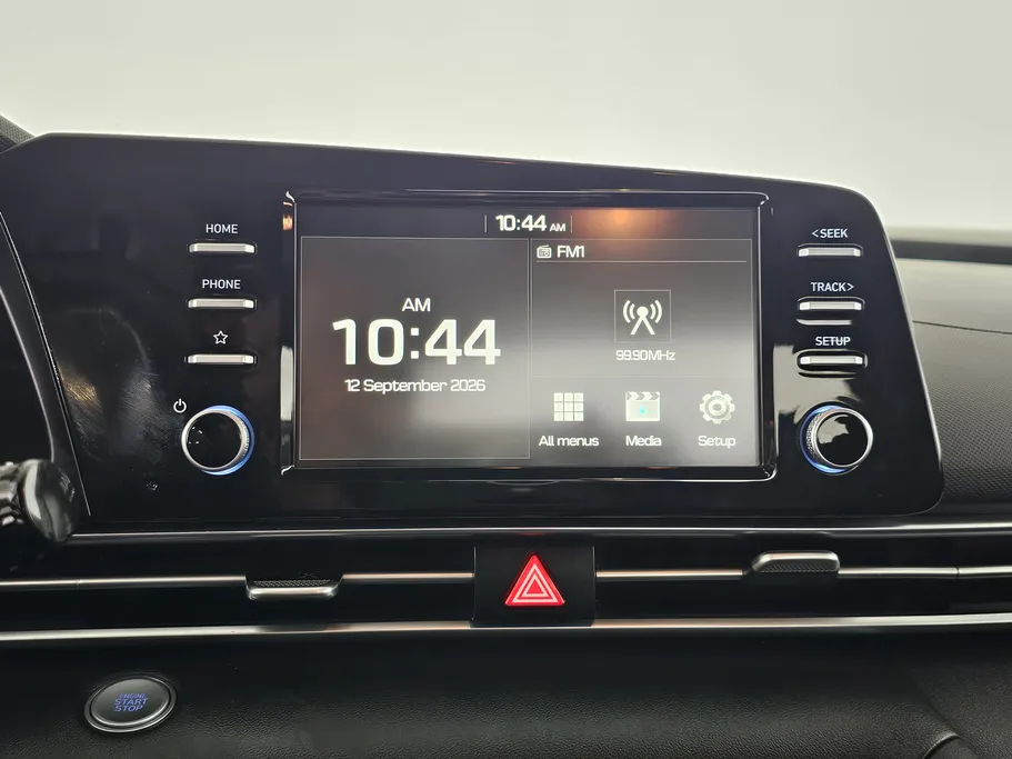 2022 Hyundai Elantra Smart Plus 