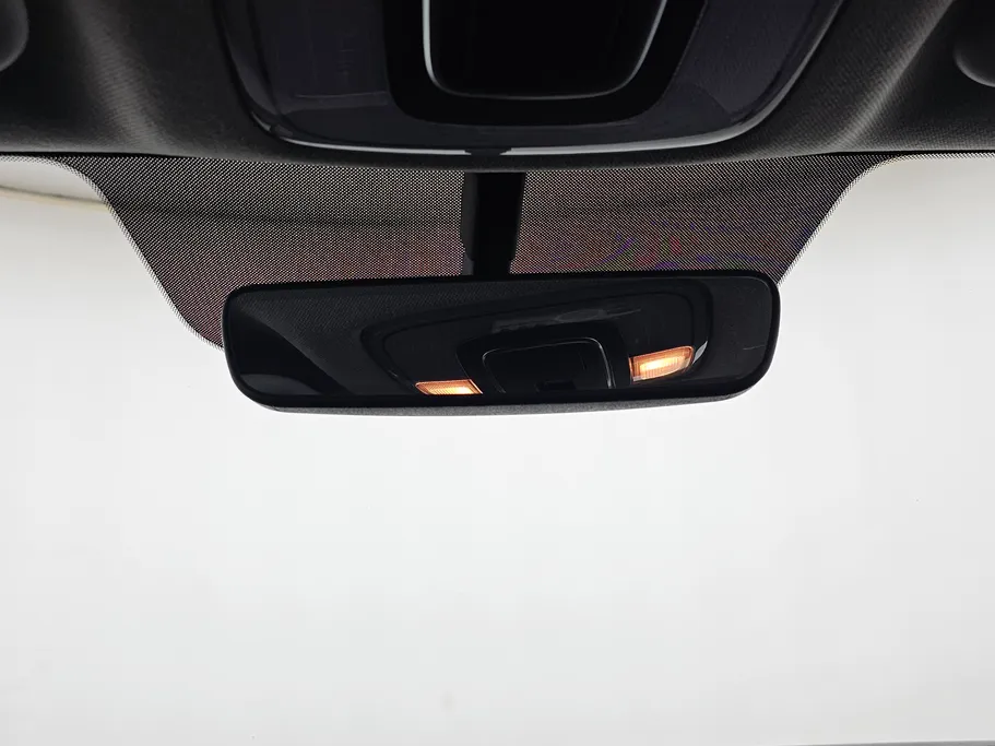 2022 Hyundai Elantra Smart Plus 