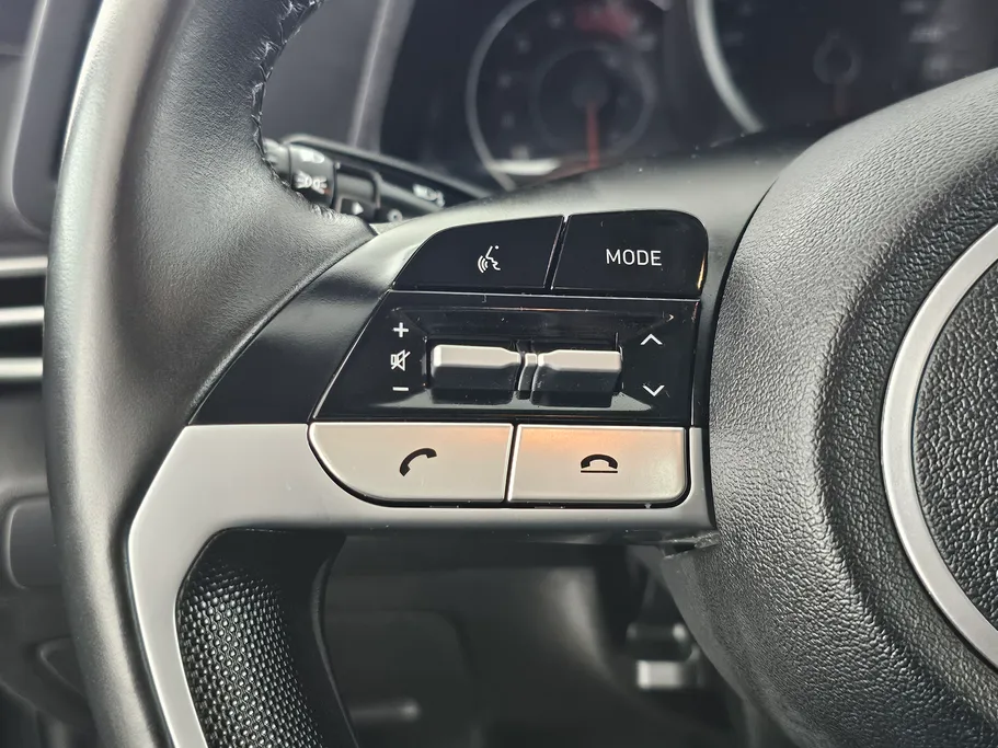 2022 Hyundai Elantra Smart Plus 