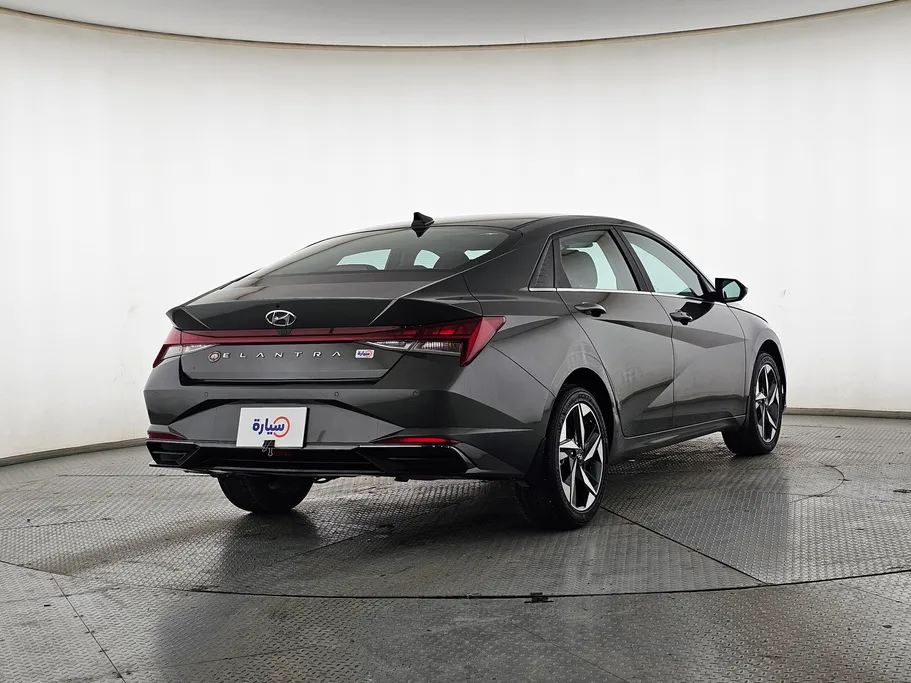 2022 Hyundai Elantra Smart Plus 