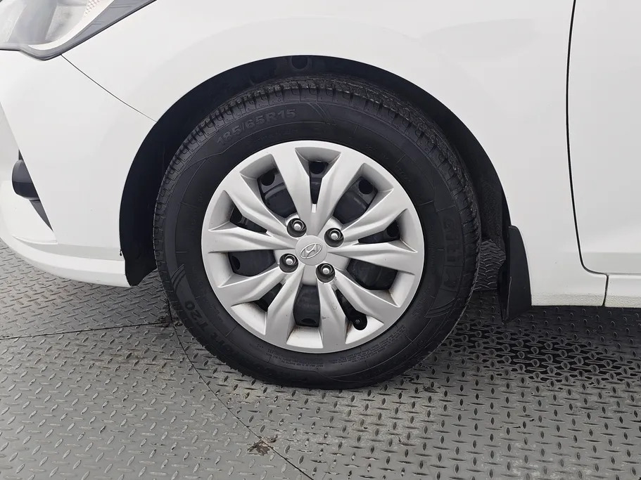 2023 Hyundai Accent Smart 