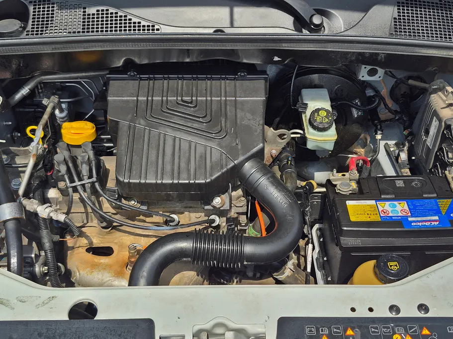 2021 Renault Docker Van بضاعة 