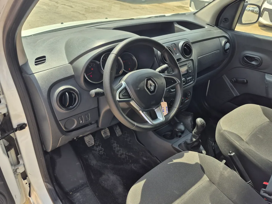 2021 Renault Docker Van بضاعة 