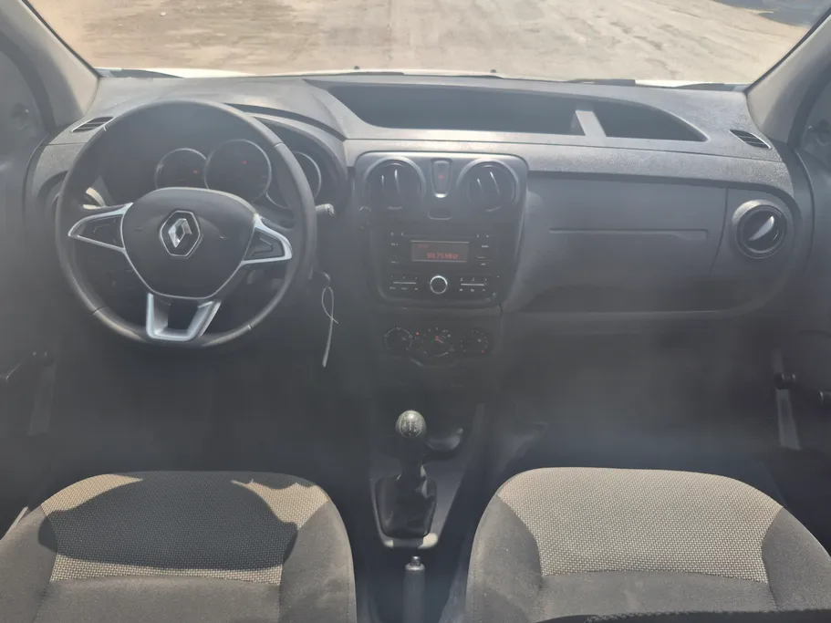 2021 Renault Docker Van بضاعة 