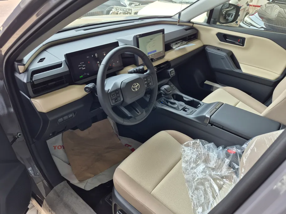 2026 Toyota RAV4 XLE HEV 