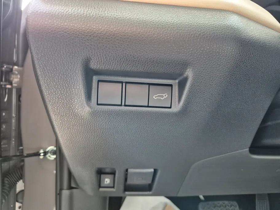 2026 Toyota RAV4 XLE HEV 