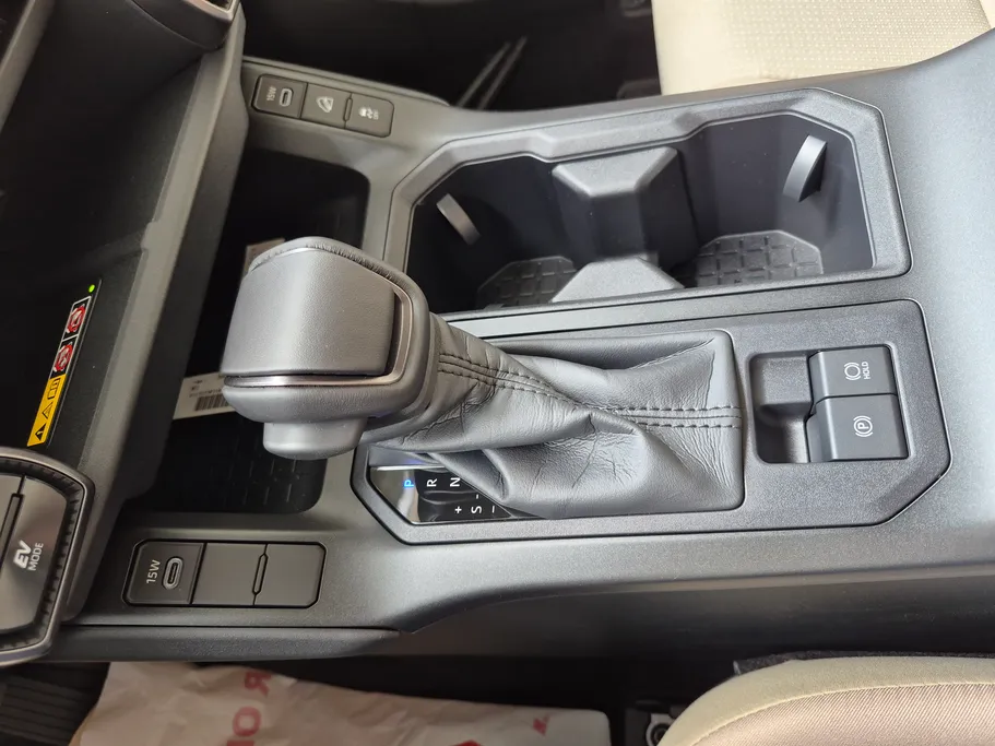 2026 Toyota RAV4 XLE HEV 