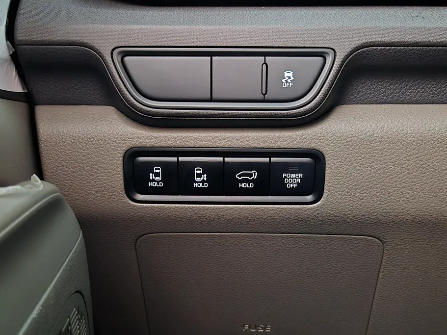 2025 Kia Carnival GLS 