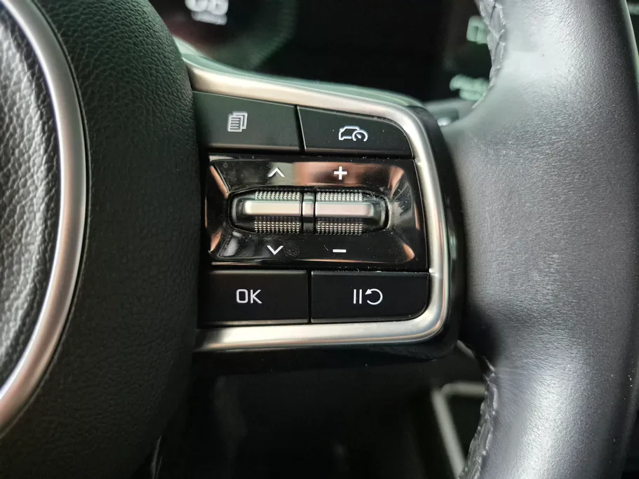 2025 Kia Carnival GLS 