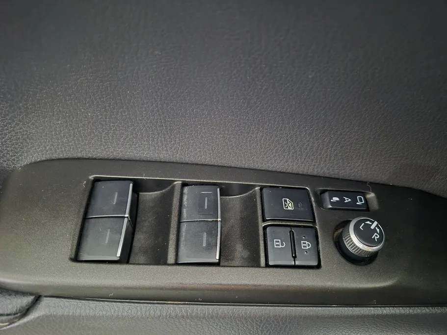 2025 Toyota Camry  LE 