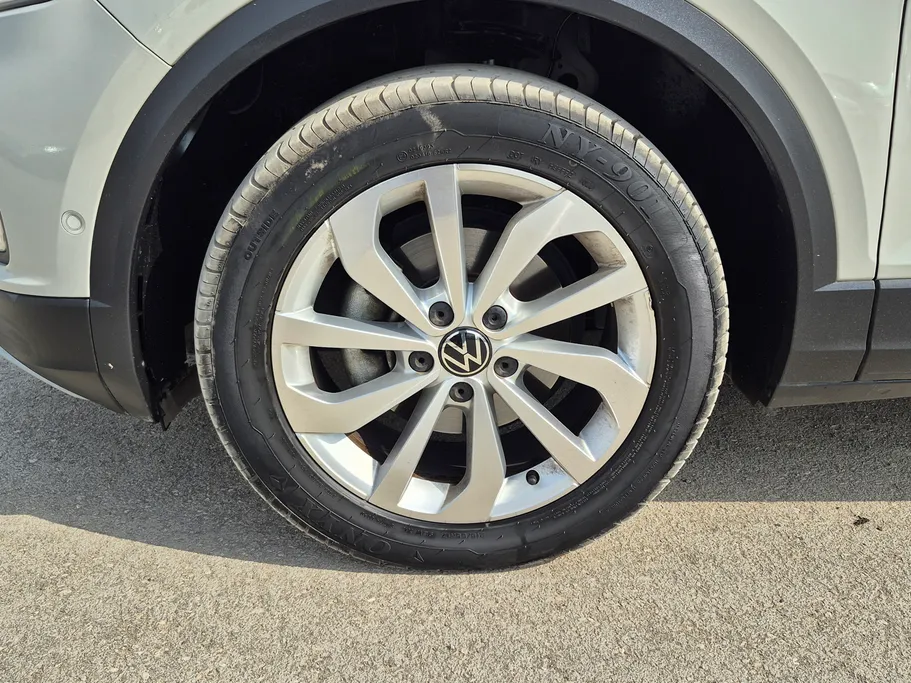 2024 Volkswagen T Roc Life 