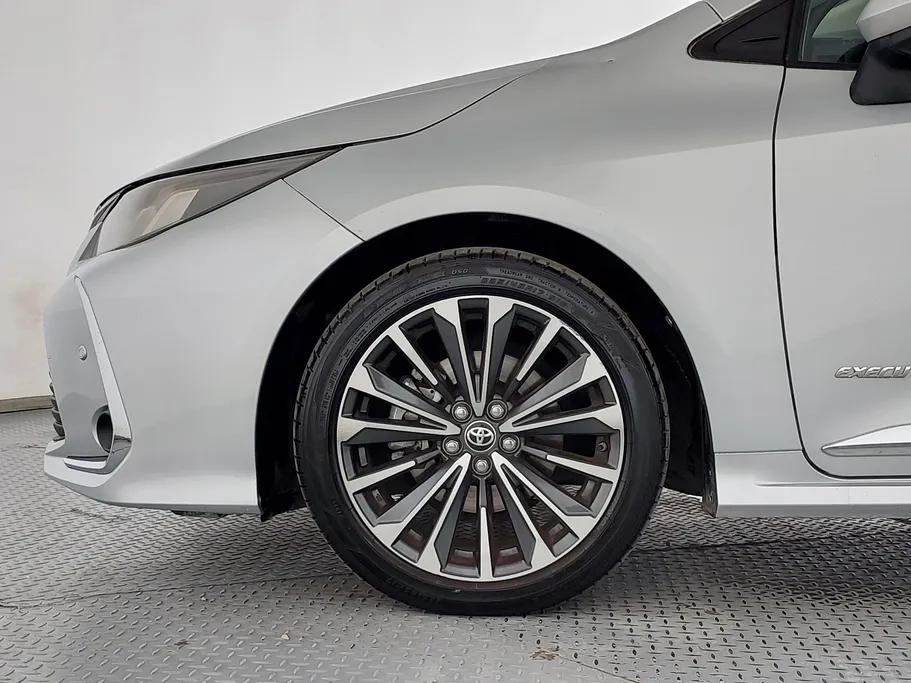 2024 Toyota Corolla XLI Executive Moonroof 