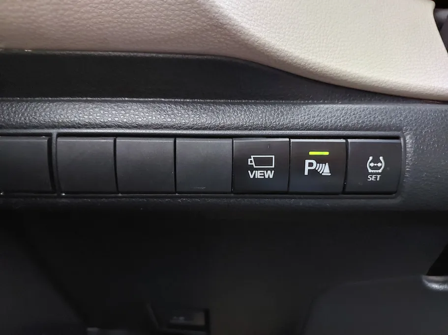 2024 Toyota Corolla XLI Executive Moonroof 