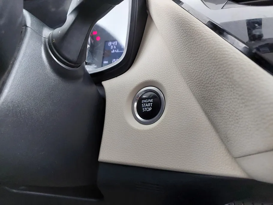 2024 Toyota Corolla XLI Executive Moonroof 