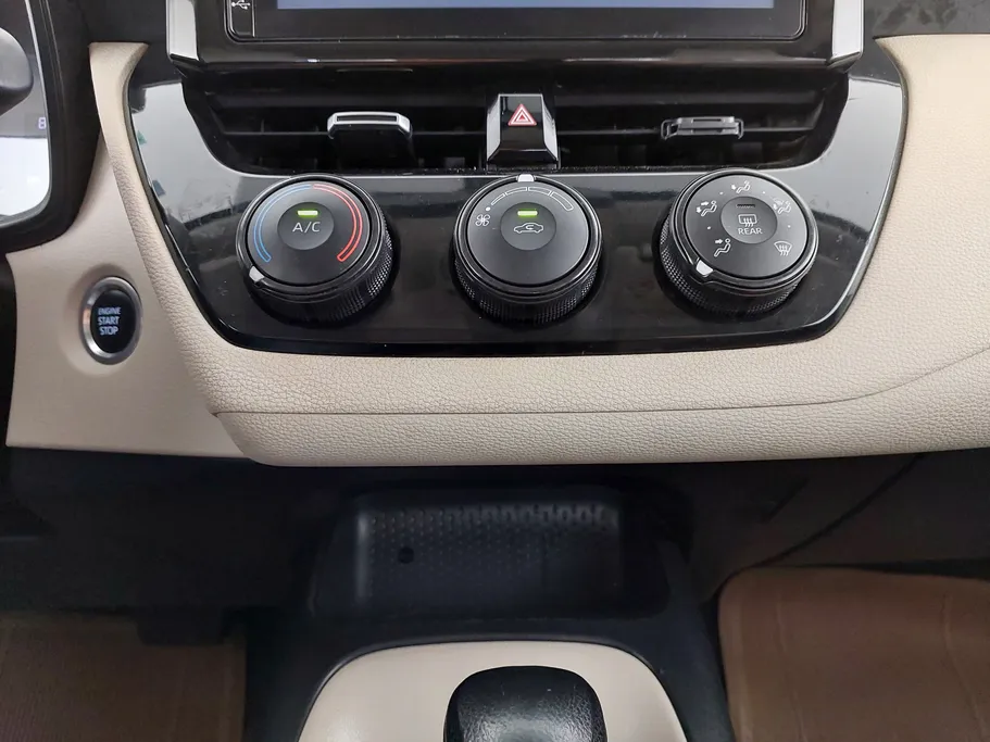 2024 Toyota Corolla XLI Executive Moonroof 