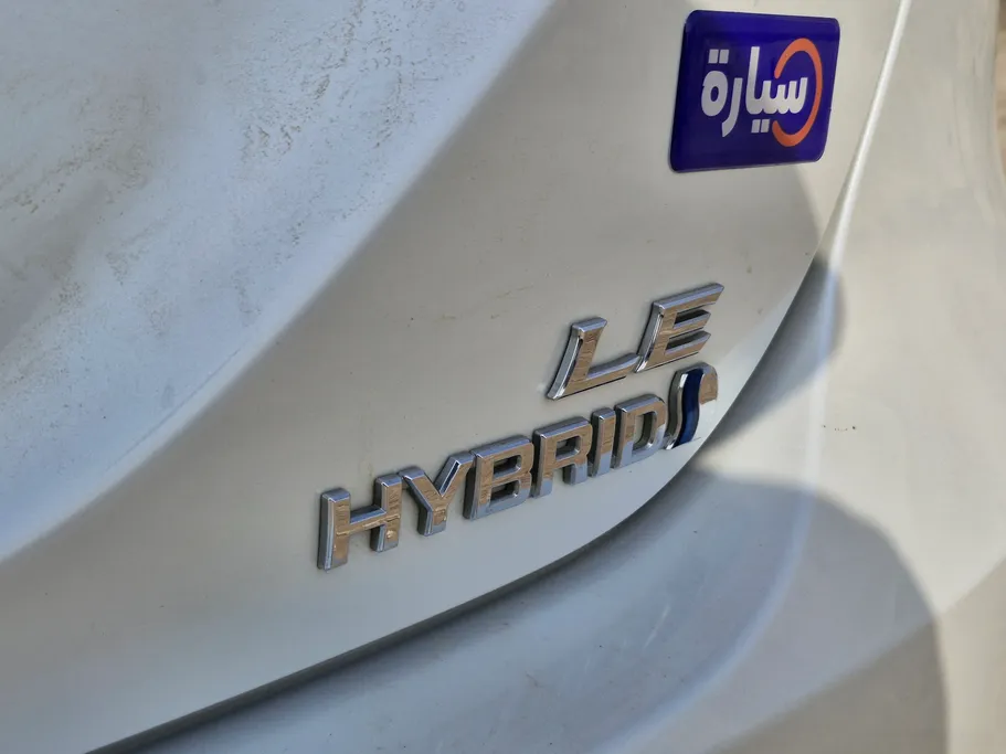 تويوتا كامري LE HEV 2023 