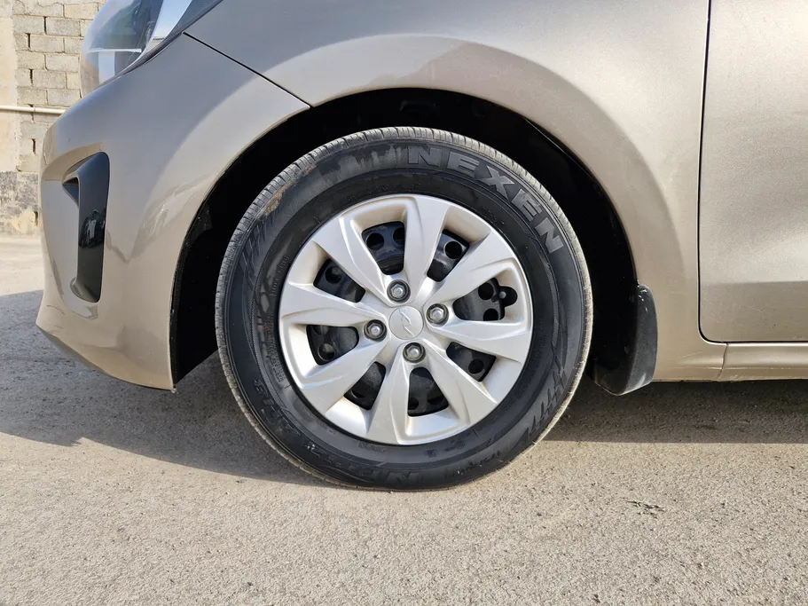 2022 Kia Pegas GL 