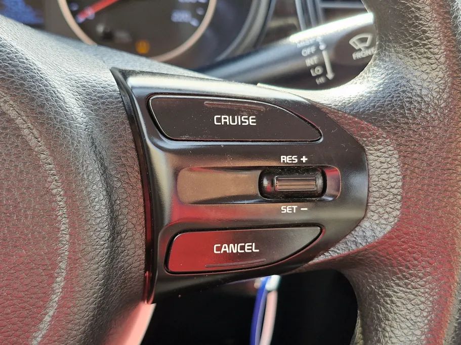 2022 Kia Pegas GL 