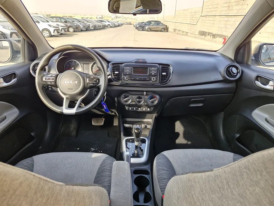 2022 Kia Pegas GL 