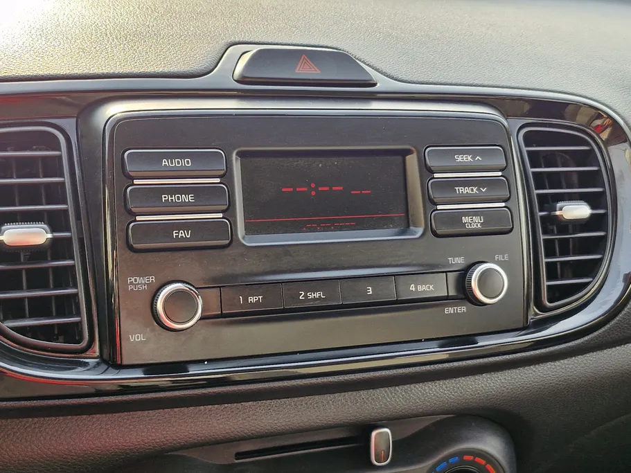 2022 Kia Pegas GL 