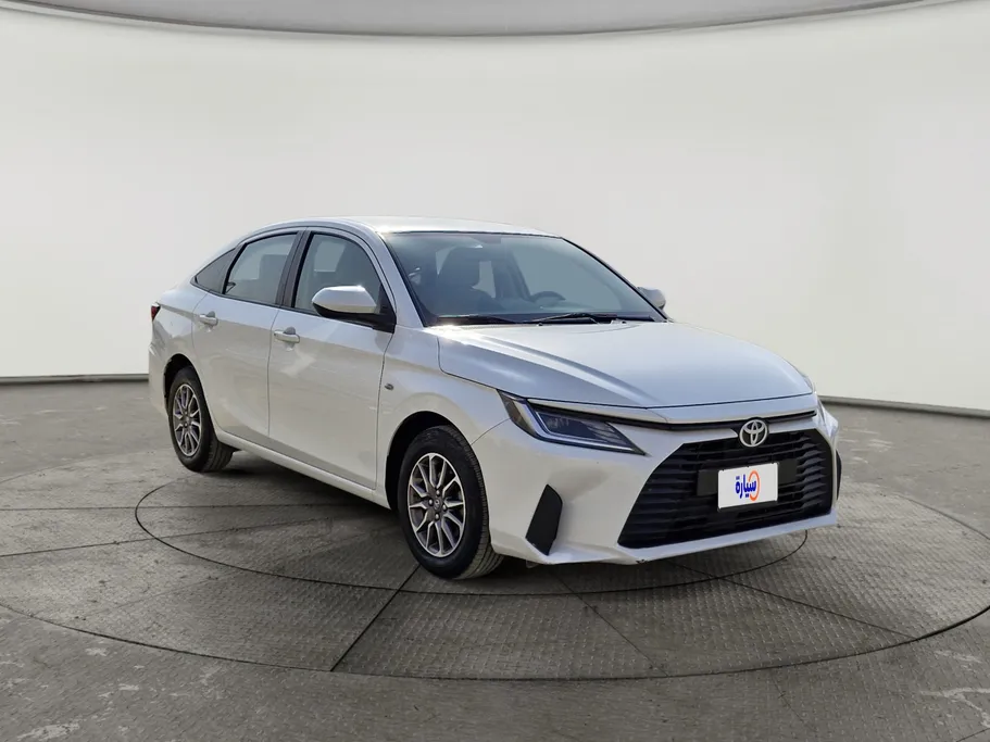 2024 Toyota Yaris  Y 