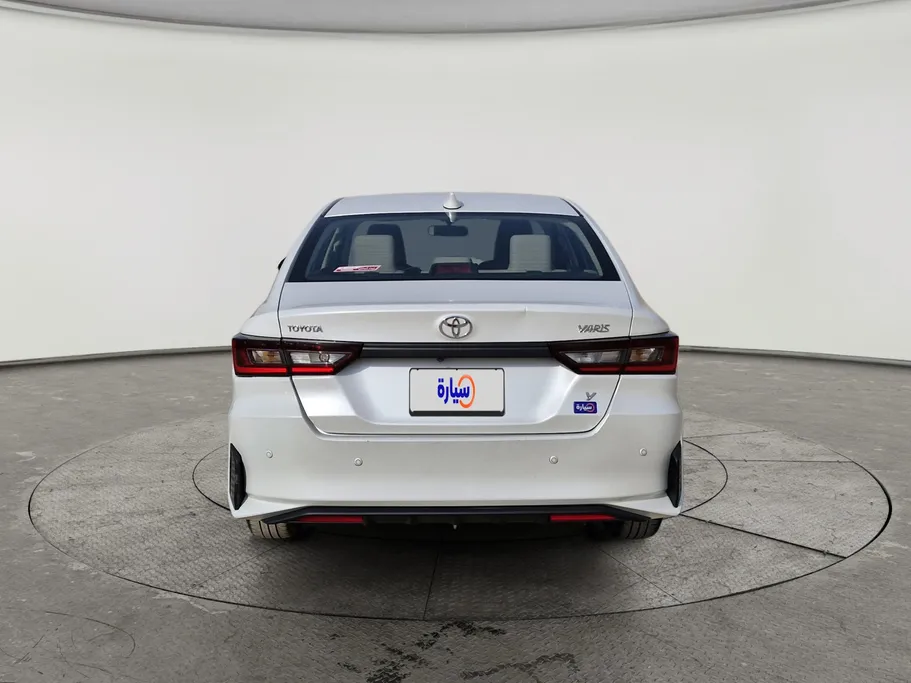 2024 Toyota Yaris  Y 