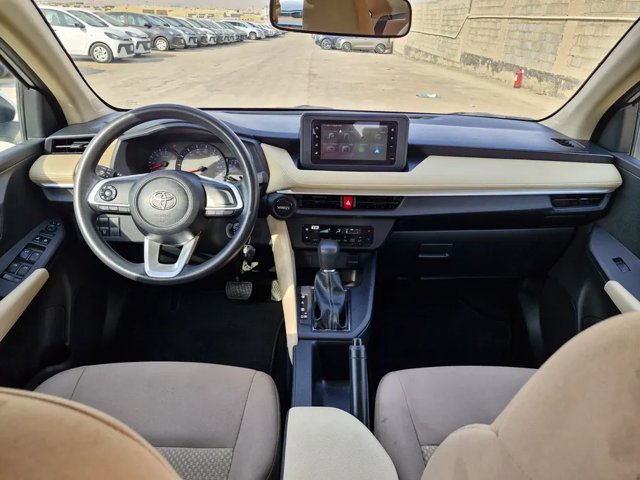 2024 Toyota Yaris  Y 