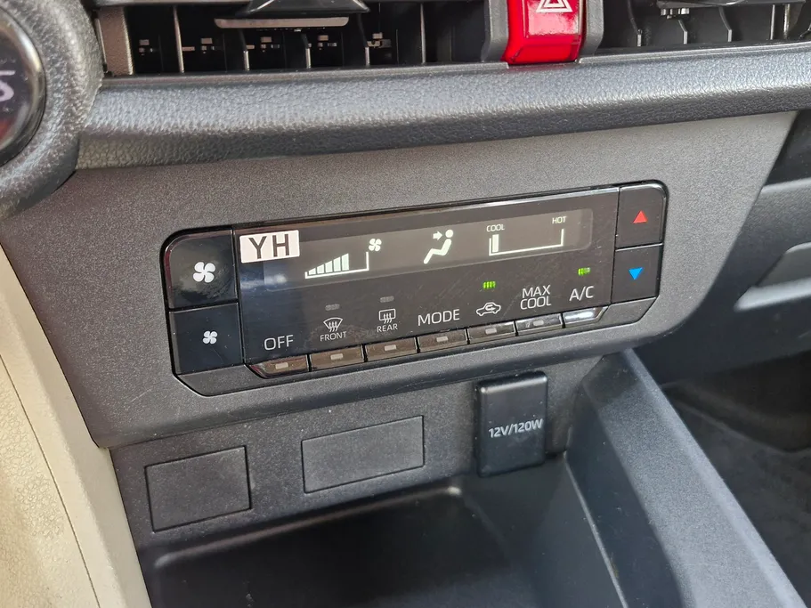 2024 Toyota Yaris  Y 