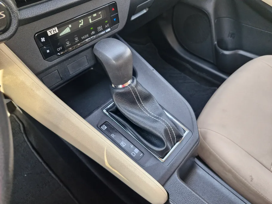 2024 Toyota Yaris  Y 