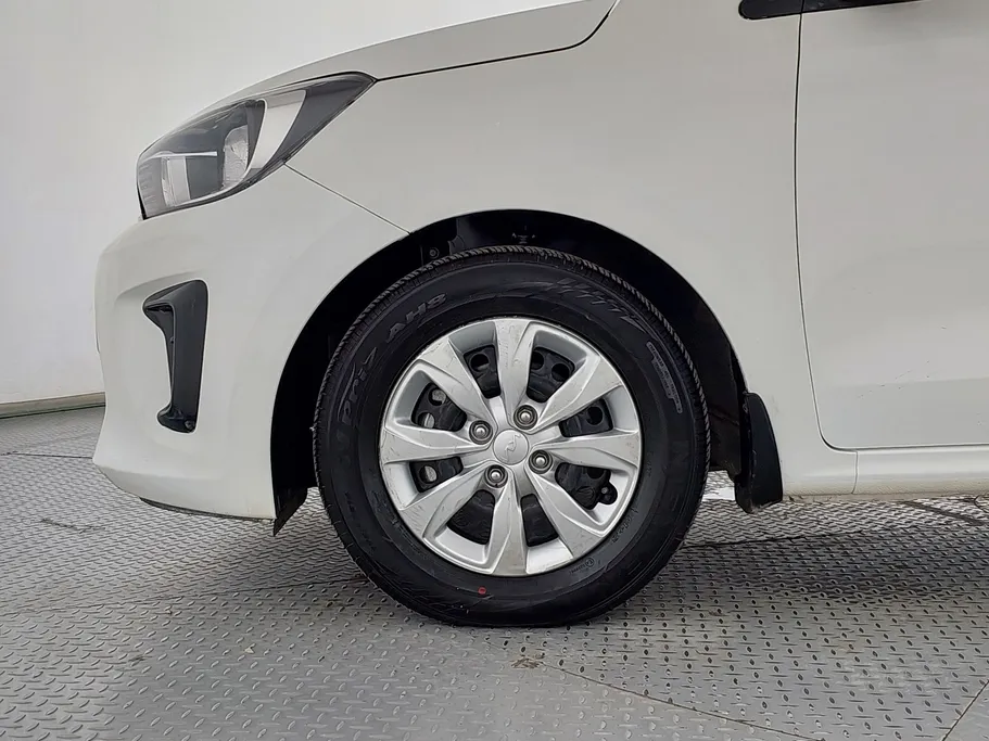 2025 Kia Pegas LX 