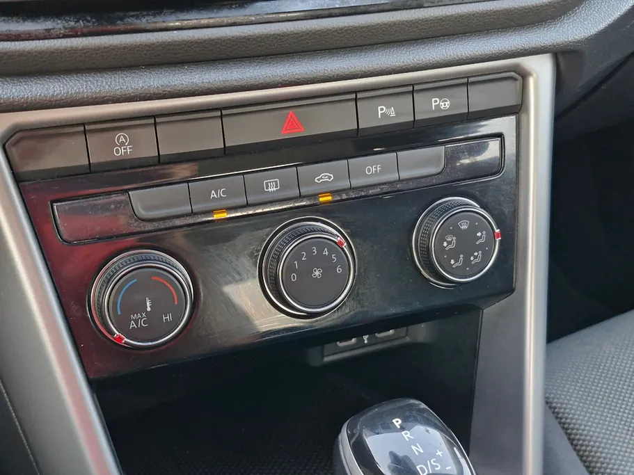 2024 Volkswagen T Roc Life 