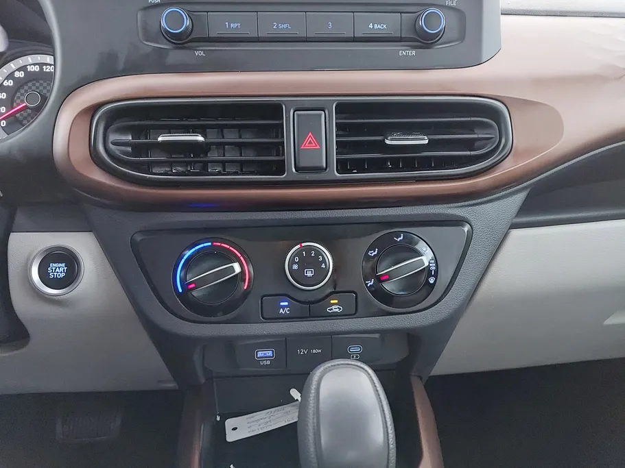 2024 Hyundai Grand i10 Smart 