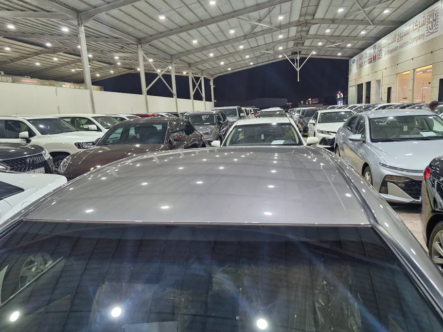تويوتا كامري E 2025 