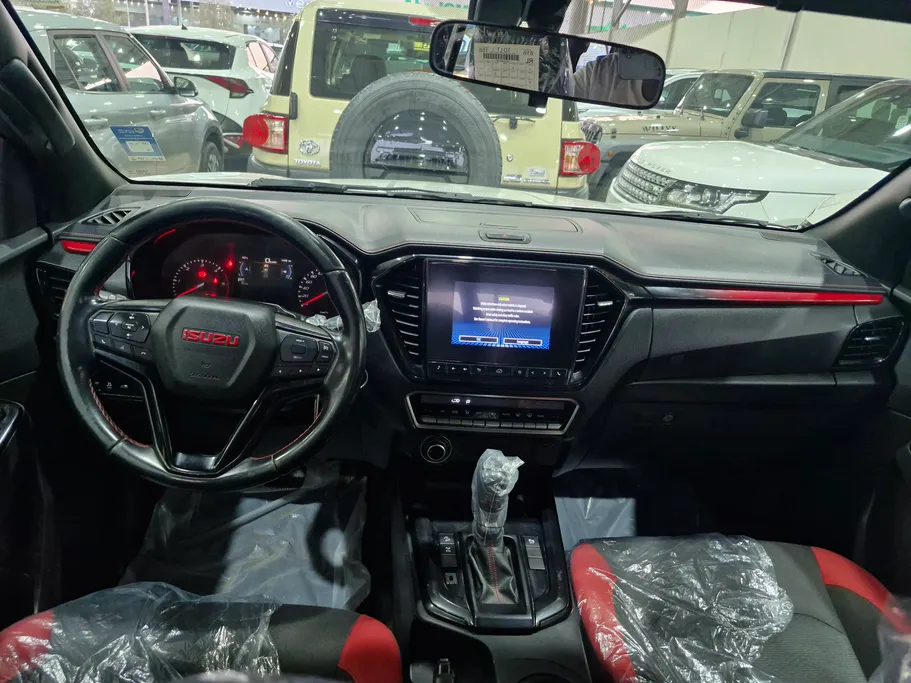 ايسوزو دي ماكس GT 2023 