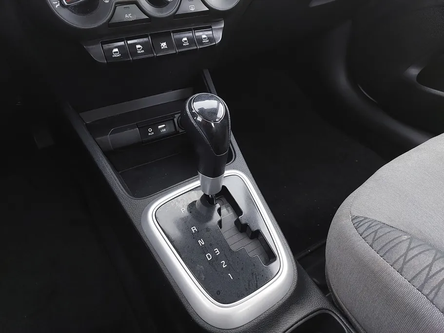 2025 كيا Pegas LX 