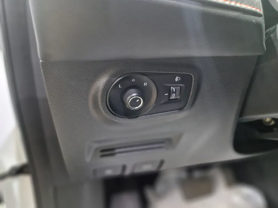 2023 MG ZS STD 