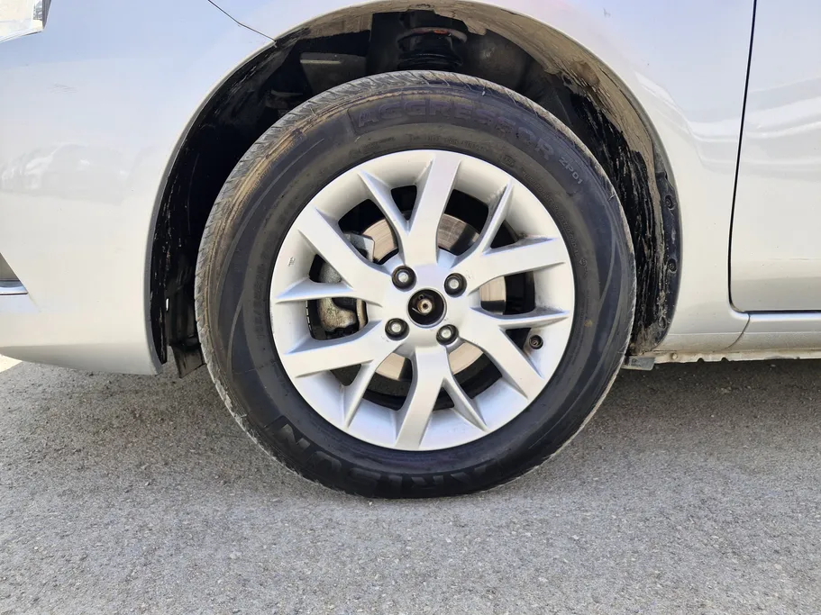 2023 Nissan Sunny SV Comfort 