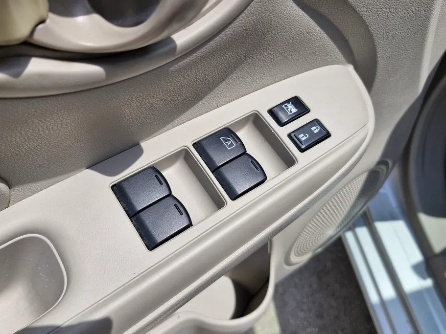 2023 Nissan Sunny SV Comfort 