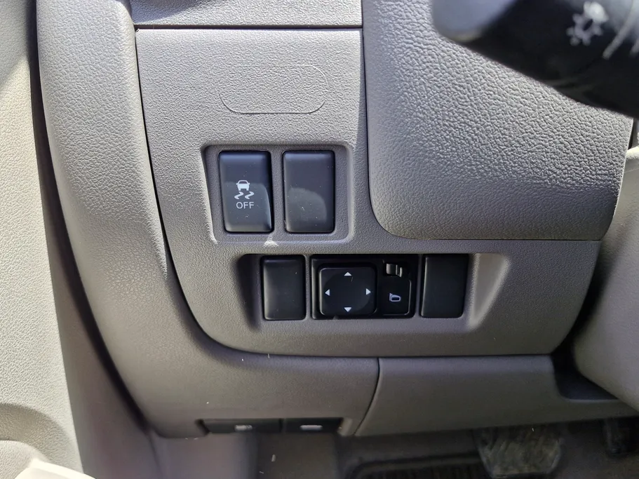 2023 Nissan Sunny SV Comfort 