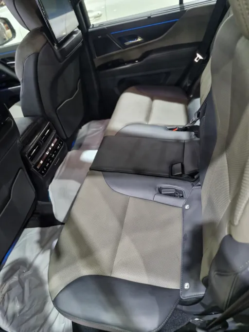 2025 Lexus LX 700 BH Hybrid Elite 