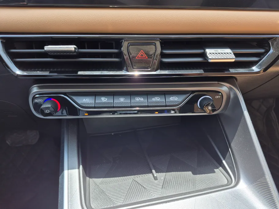 2025 GAC GS3 Emzoom GL Plus 