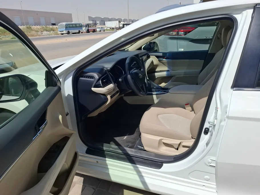 2021 Toyota Camry  LE 