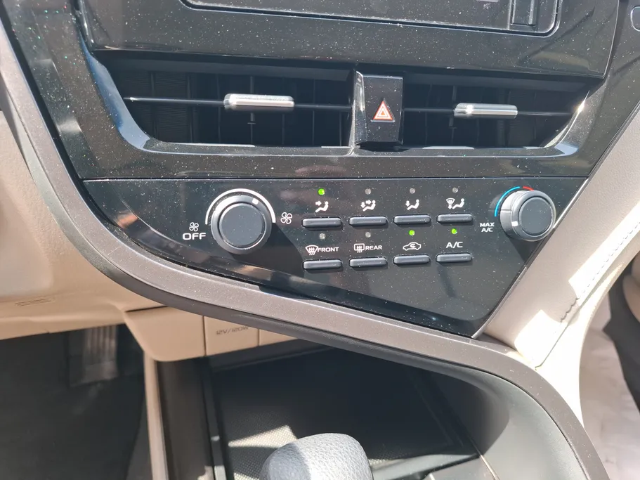 2021 Toyota Camry  LE 
