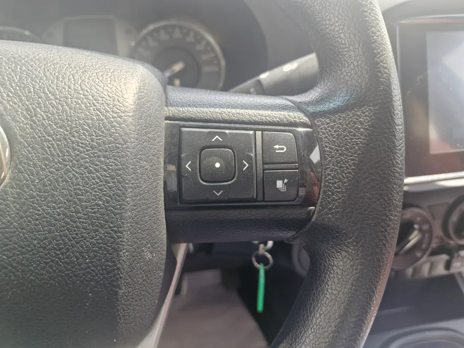 2024 Toyota Hilux GLX 