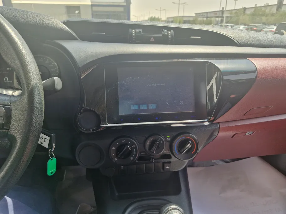 2024 Toyota Hilux GLX 