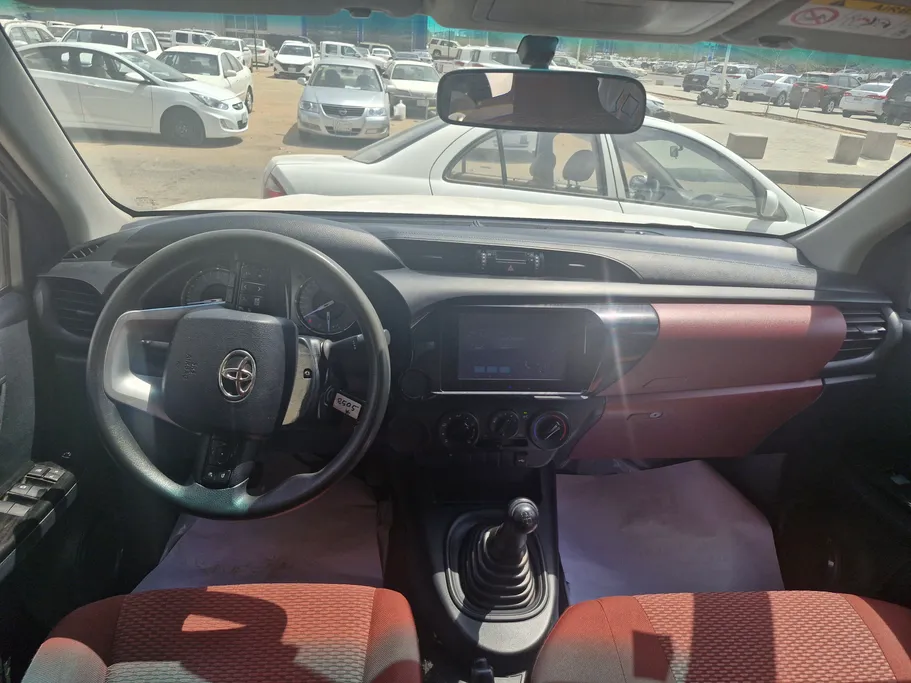 2024 Toyota Hilux GLX 