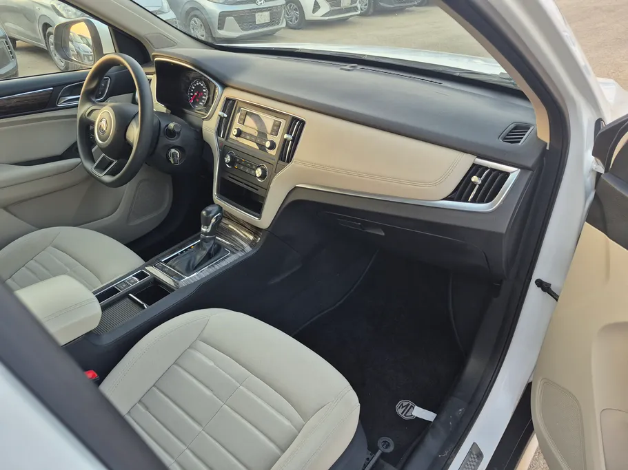 2023 ام جي RX5 STD 