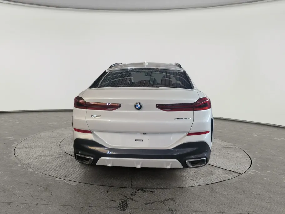 2022 BMW X Series 6 xDrive 40i 