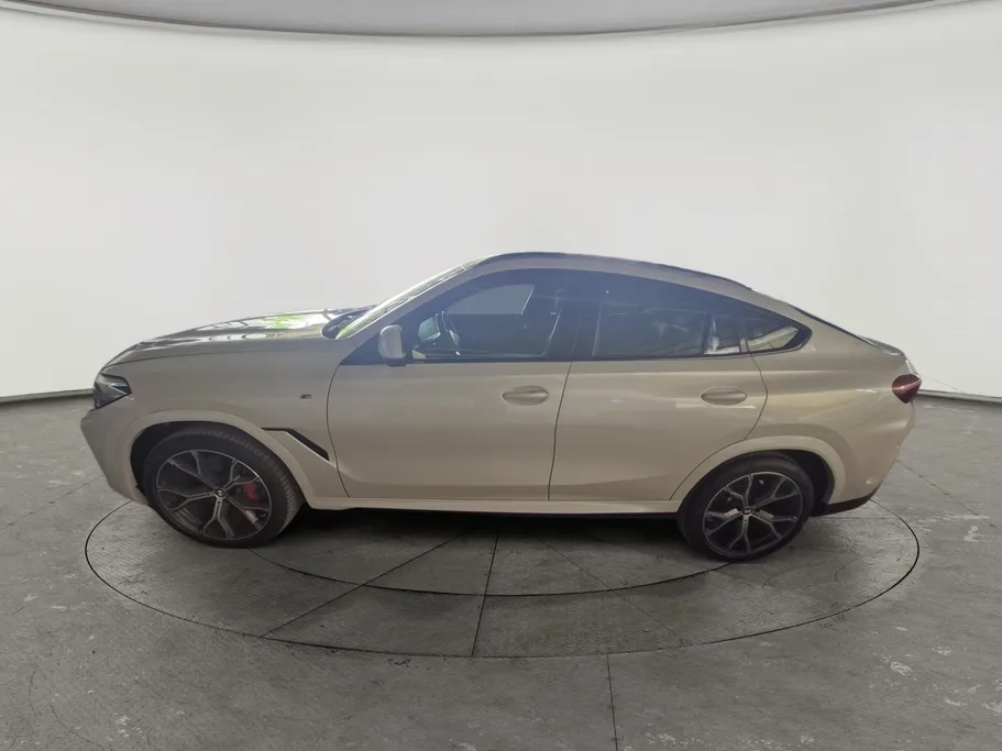 2022 BMW X Series 6 xDrive 40i 